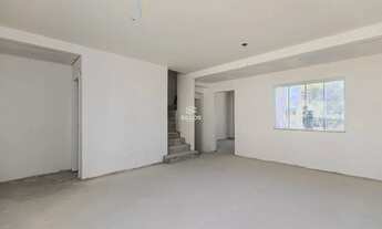 Imagem 2: Sobrado à venda com 3 quartos no Campo Comprido em Curitiba