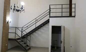 Imagem 4: Casa para venda tem 316 metros quadrados com 5 quartos