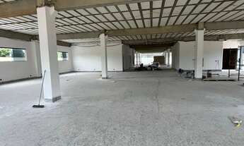 Imagem 4: Prédio comercial com estacionamento em subsolo no Centro