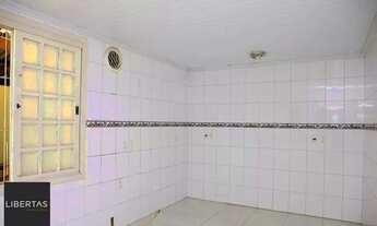 Imagem 6: Casa com 3 dormitórios, 3 vagas , pátio e churrasqueira