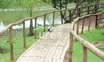 Imagem 3: Oportunidade Única no Condomínio do Lago: Seu Terreno Residencial em Goiânia Espera por Vo