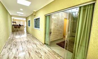 Imagem 4: Vendo Casa Térrea- 3 Quartos sendo 2 suítes- Porcelanato- Belvederes