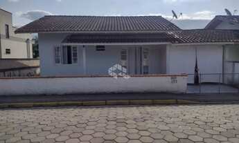 Imagem 2: Ótima casa com sol da manhã no bairro Pomerania