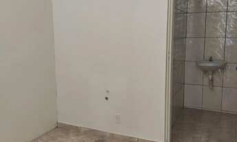 Imagem 2: ALUGA-SE UMA SUITE NO CENTRO OU SALA COMERCIAL