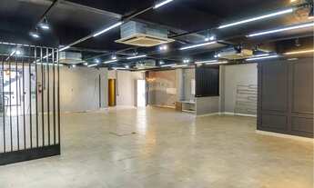 Imagem 4: Prédio Comercial Amplo em São José dos Campos para LOCAÇÃO, Jardim Esplanada