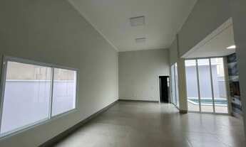 Imagem 3: Casa térrea para venda com 160 m² com 3 suítes, escritório, piscina