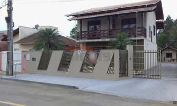 Imagem: Sobrado à venda no bairro Três Rios do