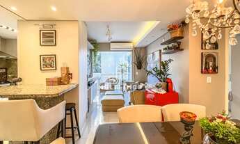 Imagem 2: Apartamento para venda possui 69 metros quadrados com 2 quartos em Vila Ipiranga - Porto A