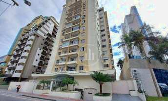 Imagem 2: Apartamento com 2 dormitórios à venda, 68 m² por R$ 670.000,00 - Centro - Florianópolis/SC