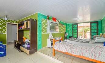 Imagem 3: Casa para venda possui 277 metros quadrados com 4 quartos em Pilarzinho - Curitiba - PR