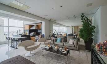 Imagem 2: Cobertura para venda com 366 metros mobiliada com 4 quartos em Campo Belo