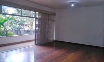 Imagem 2: Apartamento com 3 quartos(1 suíte) com 2 varandas junto ao metrô