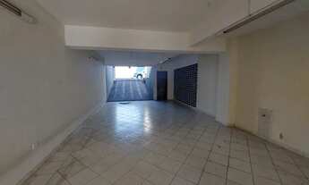 Imagem 4: Sobrado para aluguel tem 240 metros quadrados com 2 quartos