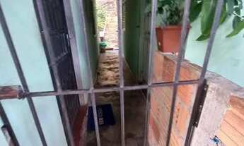 Imagem 3: Vendo um imóvel com casa de dois andares e duas quitinete, na redenção, beco Ituiutaba