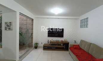 Imagem 2: Casa à venda, 3 quartos, 1 suíte, 2 vagas, Granada - Uberlândia/MG - R$ 530.000,00