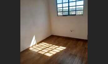 Imagem 5: Casa 2 quartos 700 já incluso água e luz *. z