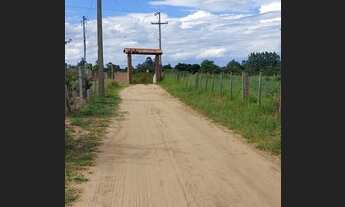 Imagem 2: Terreno com acesso a lagoa