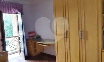 Imagem 4: Sobrado em rua fechada no Pé da Serra da Cantareira