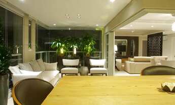 Imagem 6: Apartamento para aluguel possui 233 metros quadrados com 3 quartos