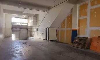 Imagem 6: Salão - Centro Galpão / depósito com aluguel por R$3.200 /mês