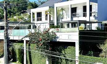 Imagem 2: Casa Alto Padrão para Venda em Florianópolis, João Paulo, 5 dormitórios, 2 suítes, 7 banhe