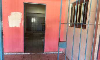 Imagem 4: Casa com 2 quartos em peixinhos com água incluso Rs: 700,00