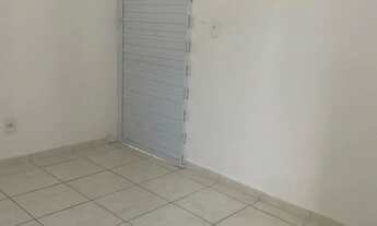 Imagem 2: Apartamento para alugar Terceiro Andar em condomínio fechado