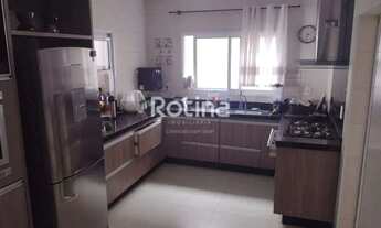 Imagem 2: Casa Condomínio Fechado para alugar, 4 quartos, Nova Uberlândia - Uberlândia/MG - Rotina I