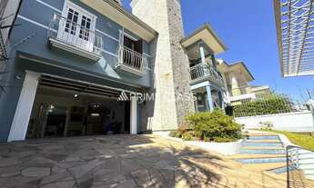 Imagem: Sobrado com 5 dormitórios sendo 1 suíte