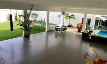 Imagem 2: Casa em Mantena Casa com 5 dormitórios