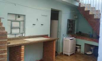 Imagem 3: Térrea , repleta em armários , edícula e churrasqueira- São Paulo - SP