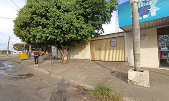 Imagem 2: Casa com 03 quartos, 1 kitnet na lateral; PQ Trindade 2