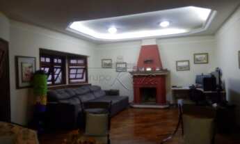 Imagem 2: Casa de condomínio para venda possui 330 metros quadrados com 4 quartos