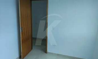 Imagem 4: Condomínio com 1 quarto, cozinha e banheiro