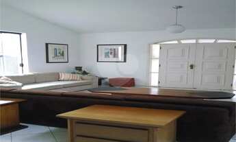 Imagem 4: Casa 5 suites em Condominio fechado à venda na Praia de Pernambuco no Guarujá