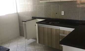 Imagem 7: Repasse privê pau amarelo com cozinha planejada