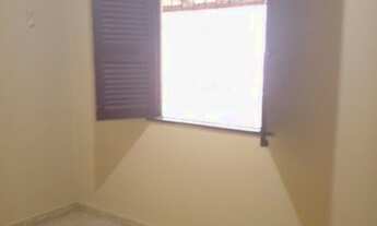 Imagem 6: Casas uma 2/4 , garagem, sala cozinha, banheiro , area de serviço e quintal amplo pra con