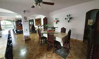 Imagem 6: Casa com 3 Pavimentos (sendo o 3º Terraço com Vista da Praia), Podendo ser uma Pousada. Bo