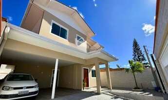 Imagem 2: Casa de 04 dormitórios sendo 1 suíte em São José - Santa Catarina