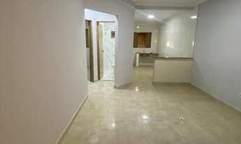 Imagem 2: Casa 2 quartos toda no porcelanato