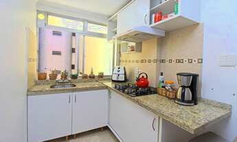 Imagem 7: Oportunidade no bairro Petrópolis. Apartamento mobiliado, com 2 quartos, vaga.Edifício com