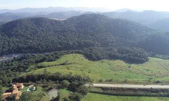 Imagem 4: Área ZUPI com 31.726 m², com frente para a Estrada Gregório Spina