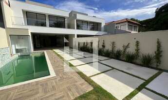 Imagem 2: Casa de condomínio para venda com 340 metros quadrados com 5 quartos