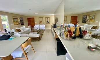 Imagem 6: Casa de alto padrão para venda com excelente localização. Condomínio fechado em Lauro de F