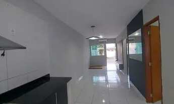 Imagem 5: Casa em Via Pública com 2 dormitórios em Flores ( Parque das Laranjeiras