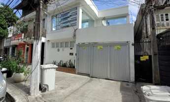 Imagem: Alugo Casa na Roberto Camelier - totalmente