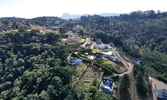 Imagem 1: Terreno no Alto da Boa Vista dentro de condomínio fechado em Campos do Jordão