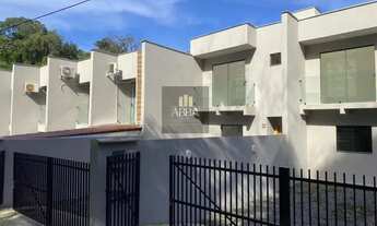 Imagem 6: Sobrado Geminado para Venda em Joinville, Boa Vista, 3 dormitórios, 1 suíte, 1 banheiro, 2