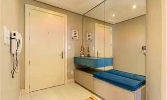 Imagem 2: Apartamento de alto padrão que esbanja elegância e conforto em cada detalhe