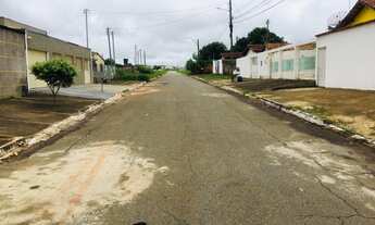 Imagem 2: Dois barracões próximo do centro de caldas novas